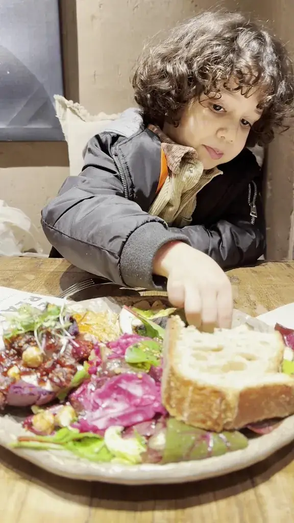 Honest Greens Gran Via 7_Mariatal_slider_image_2