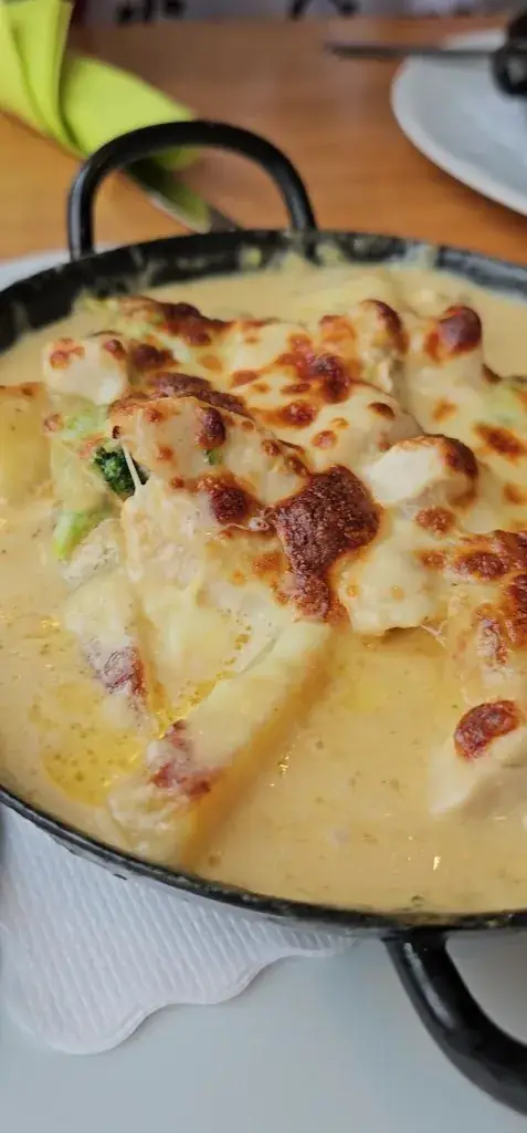 Um Mansour_Restaurant - Pizzeria - EssBar_Mieders_review