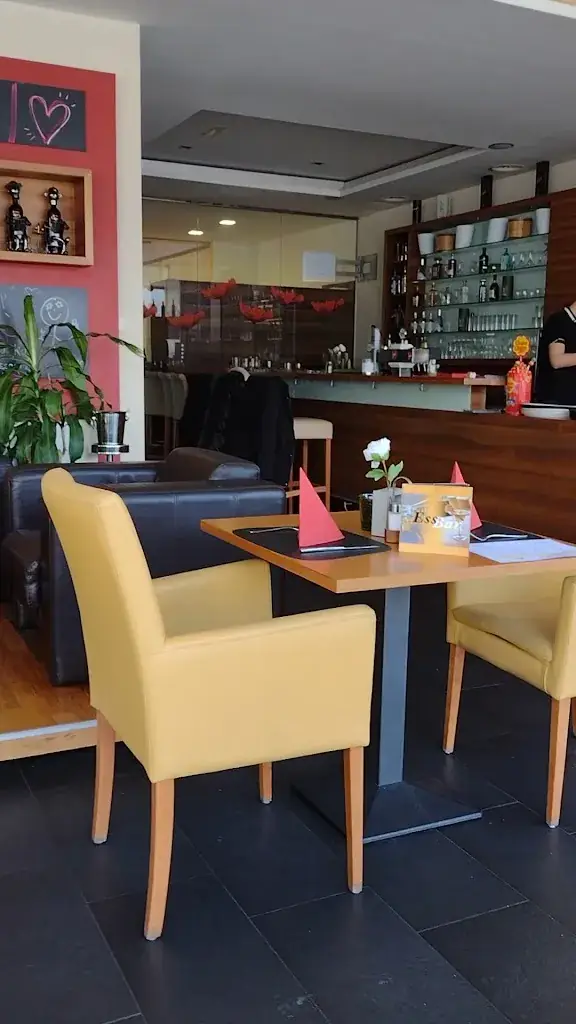 Restaurant - Pizzeria - EssBar_Mieders_slider_image_2