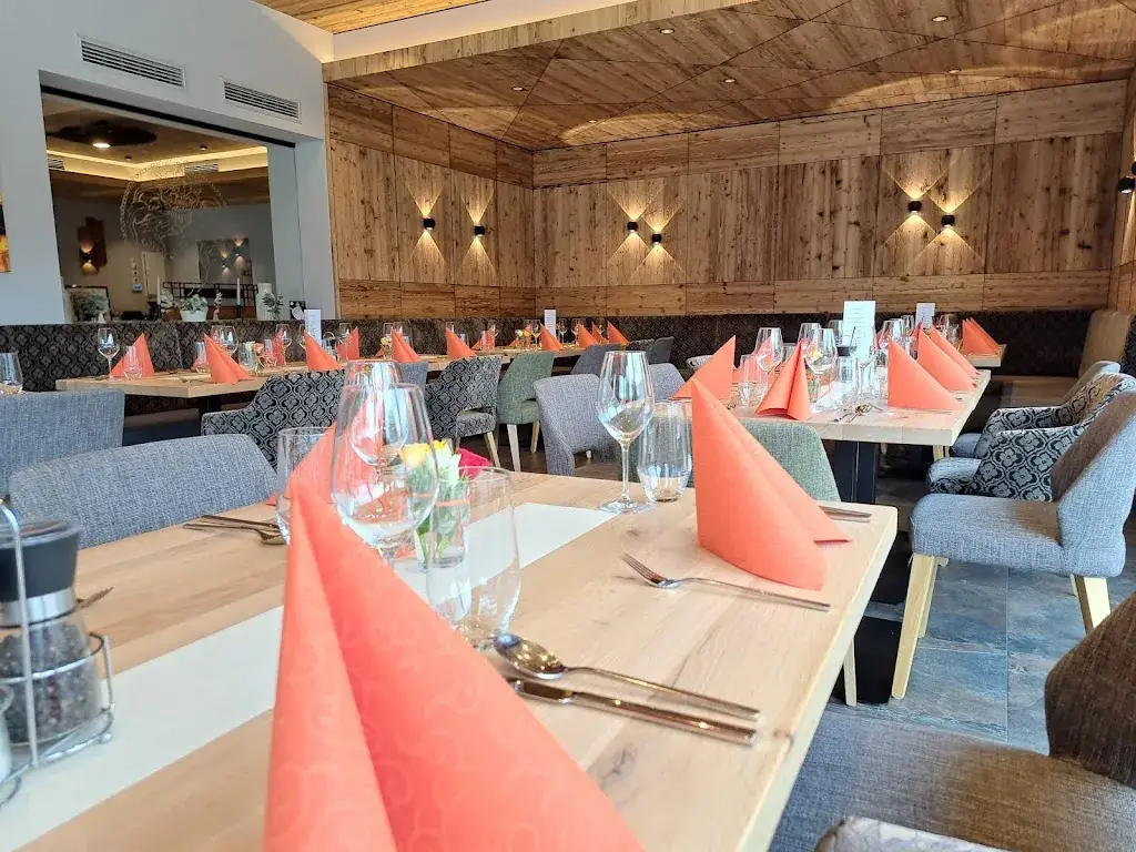 Gasthof Tiefenthaler ristorante a Mils bei Solbad Hall