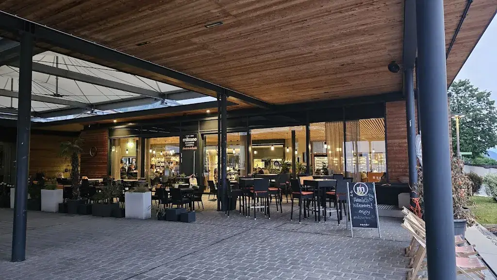 Milsano Cafe | Bar | Restaurant | Feuergrill, ristorante a Mils bei Solbad Hall