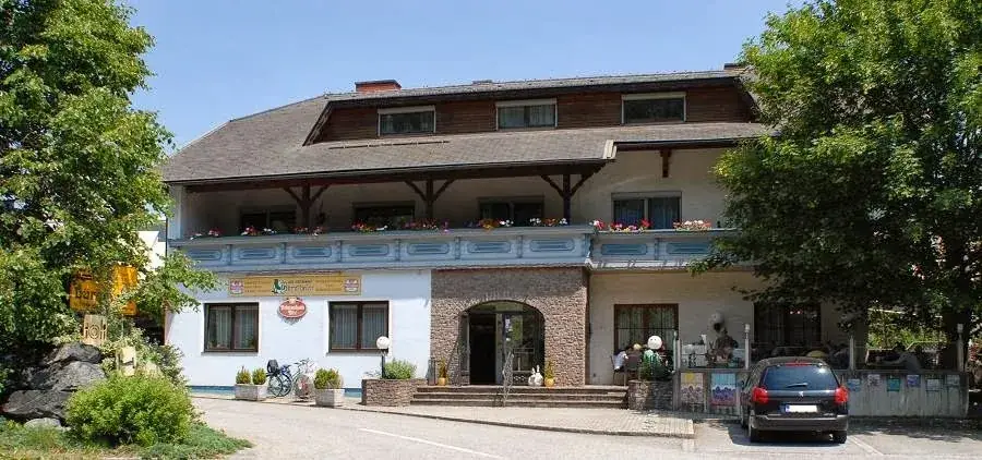 Hotel Restaurant Bärnthaler restaurant à Bad Sankt Leonhard im Lavanttal
