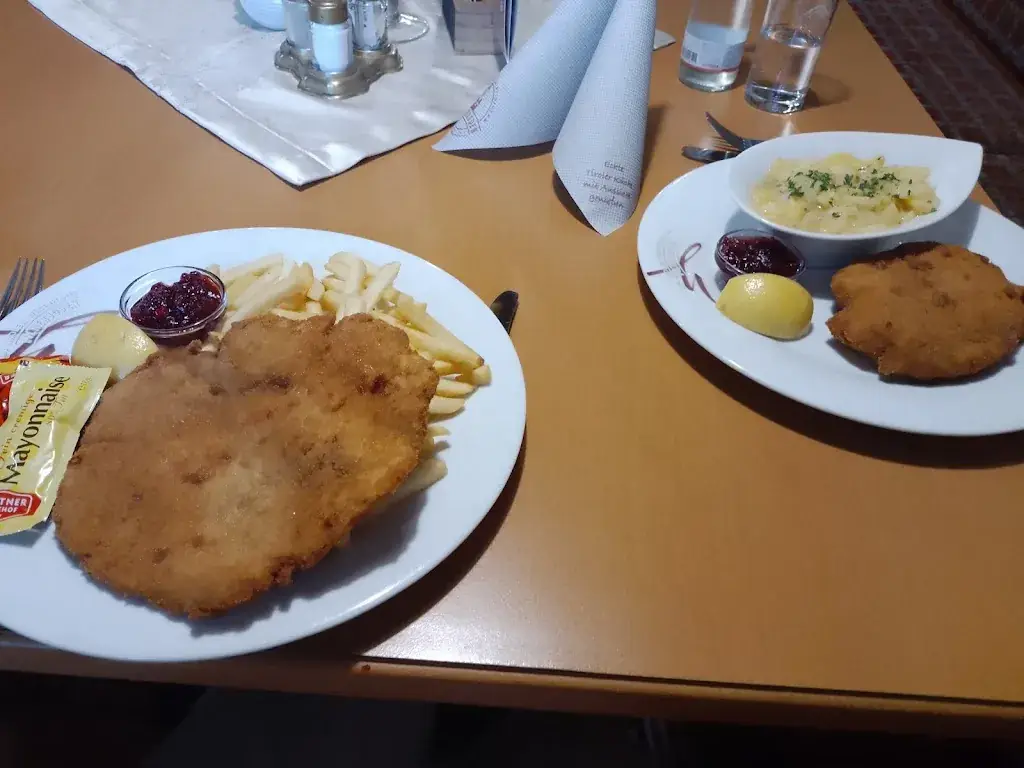 Tiroler Wirtshaus am Locherboden_Mötz_slider_image_3