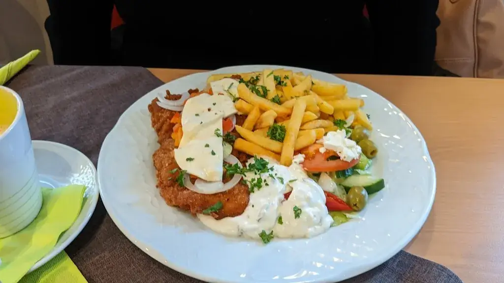 Julian Thomann_Meuselschänke_Mühlau_reseña