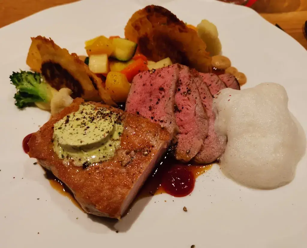 Michael Lumm_Restaurant Outside_Matrei in Osttirol_recensione