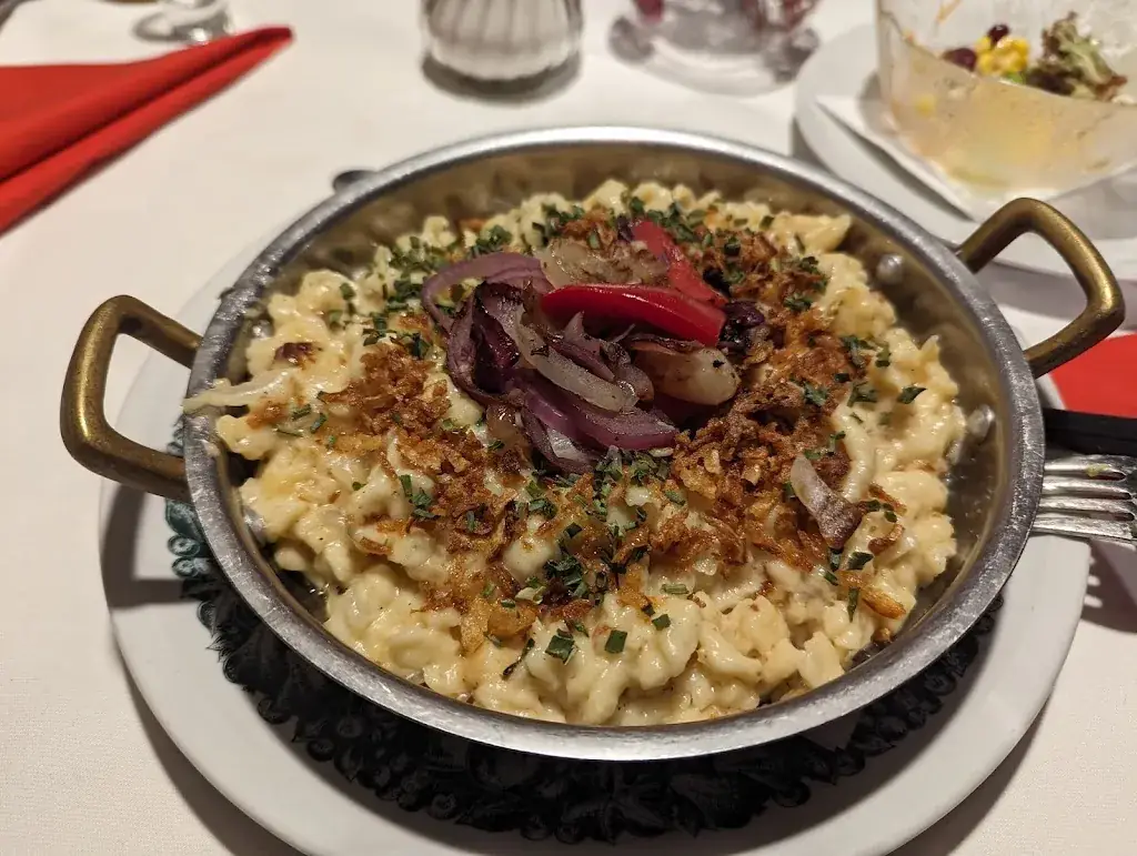 Mateja Milenkovic Inumaru_Landgasthof - Steiner_Matrei in Osttirol_avis