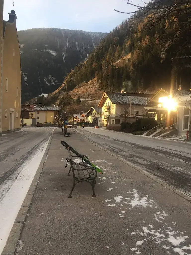 Marlon Ługowska_Gasthaus Post_Matrei in Osttirol_avis