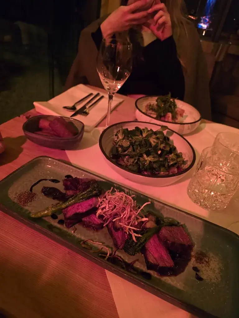 Roman Berezhinskyy_Steirerhütte_Mitterndorf_review