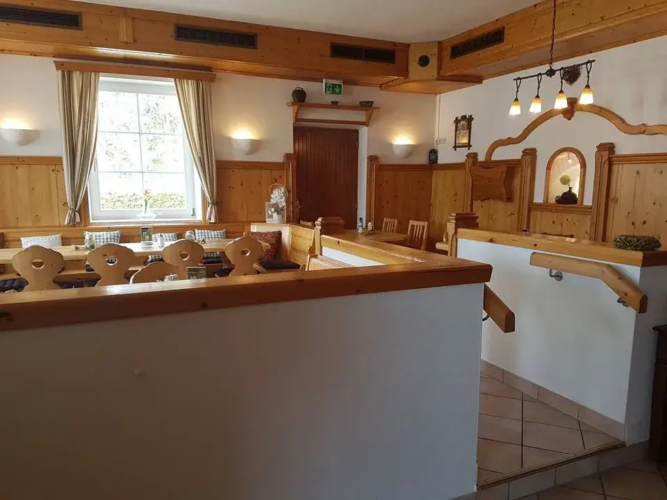 Gasthaus Zur Einkehr restaurant à Mitterndorf
