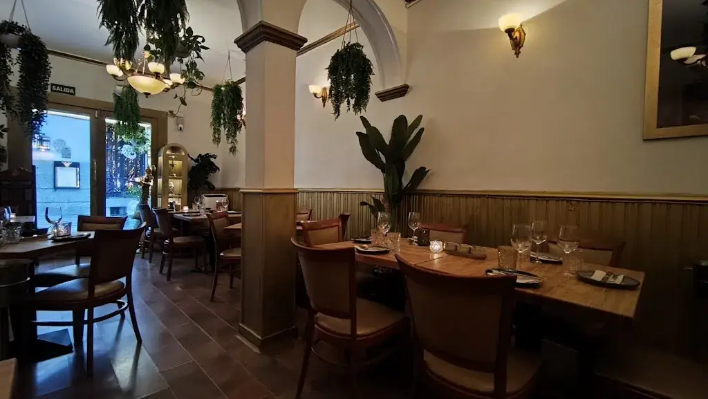 Indian Aroma_Mutters_slider_image_3