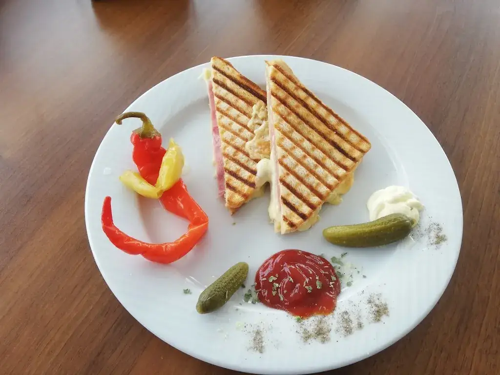 Upside restaurant à Mutters