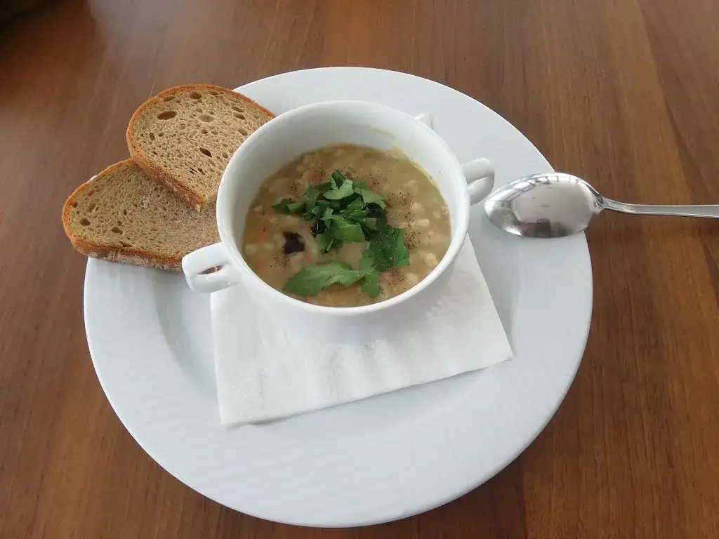 Upside_Mutters_slider_image_3