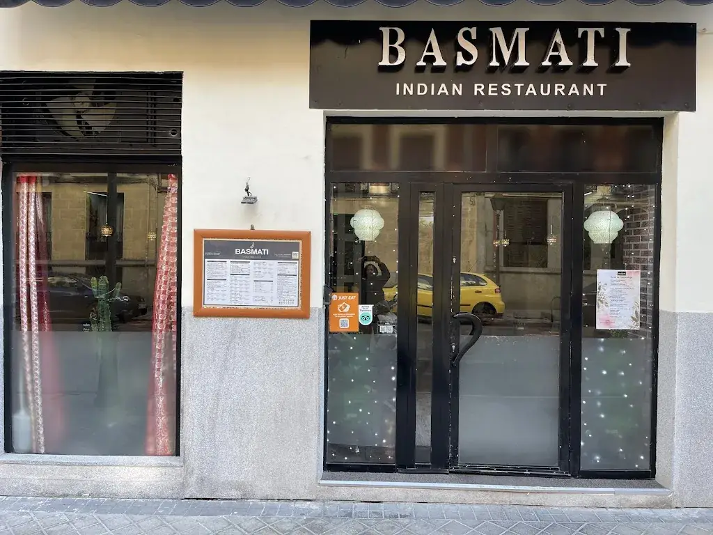 BASMATI Indian Restaurant_Mutters_slider_image_1
