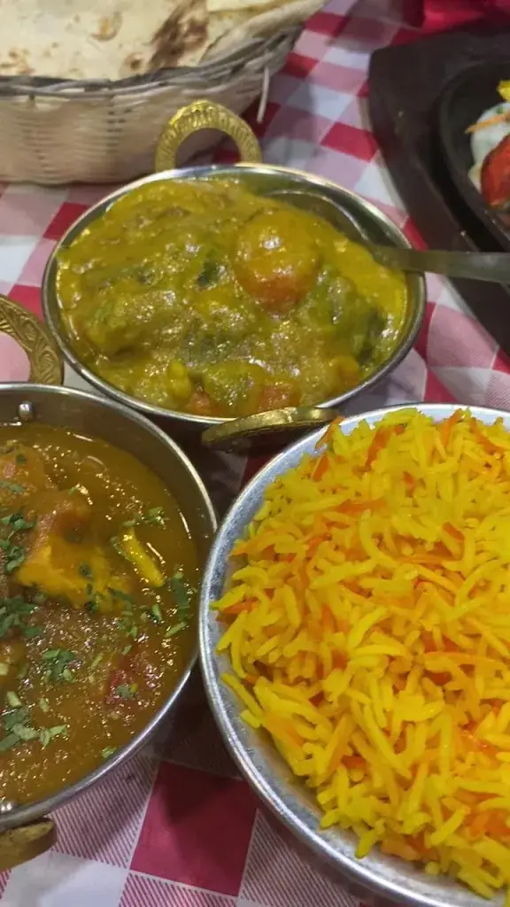 Shapla Restaurante Indio_Mutters_slider_image_2