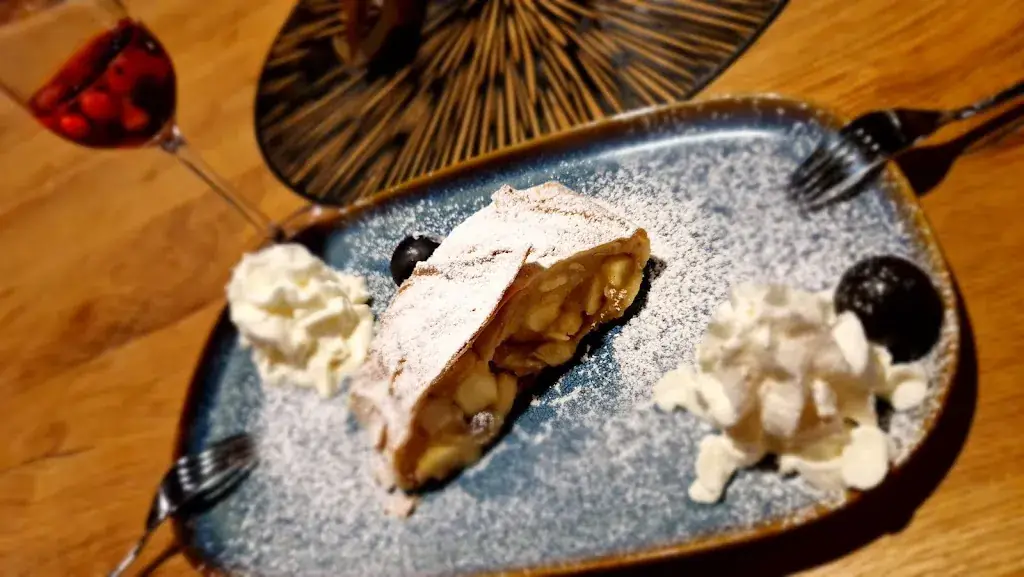 Izabela Matei_Fratelli Restaurant Natters_Natters_avis