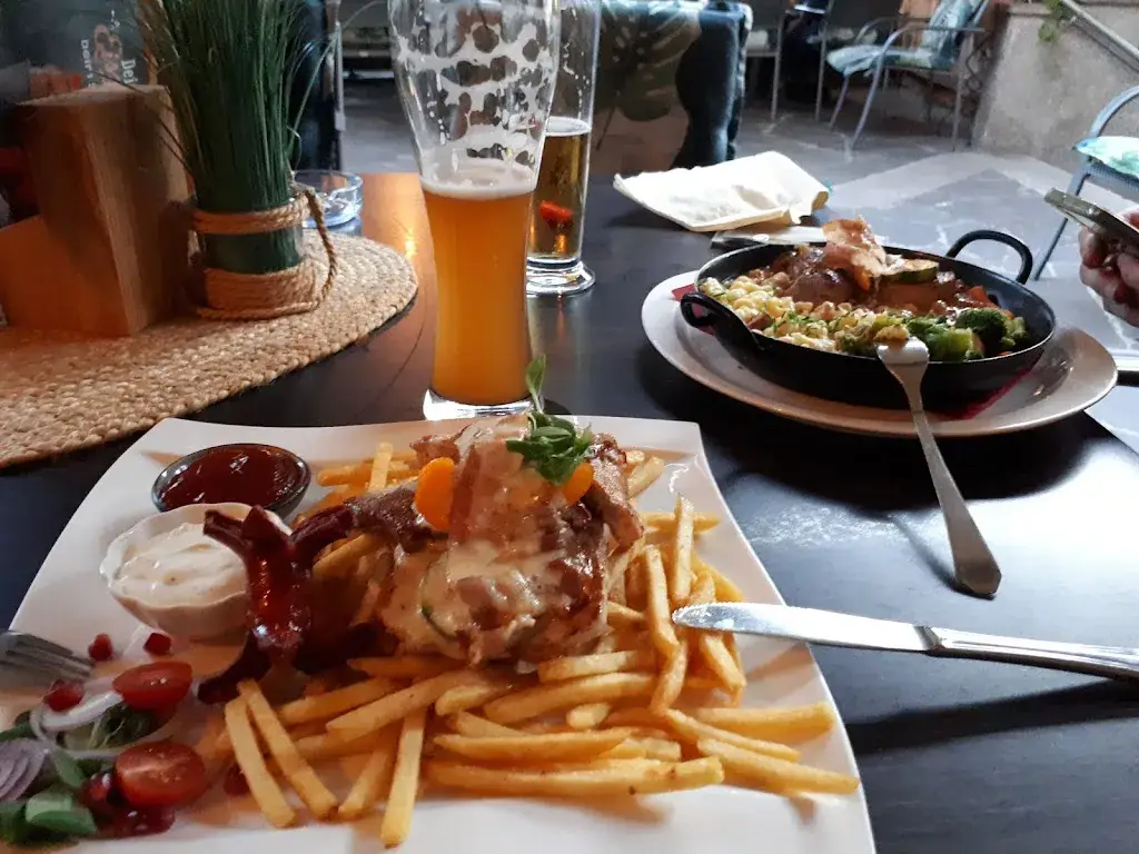 Restaurant Cafe Seebua_Nassereith_slider_image_3