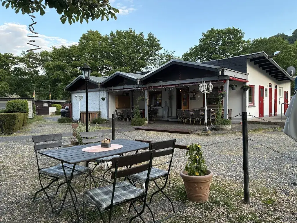 Mario Oehmcke_Camping Stübchen Rastaurant & Biergarten_Niederbreitenbach_recensione