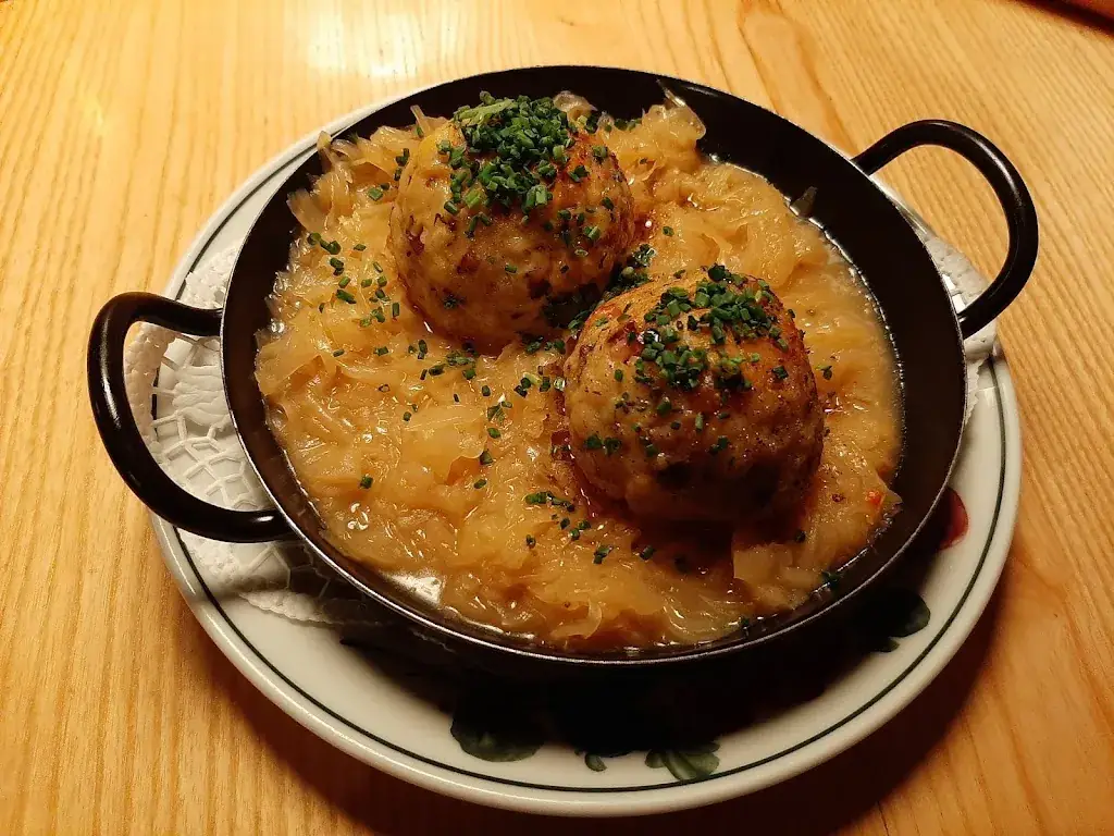 Miroslav Jůzl_Gasthaus Thalmühle_Niederau_review