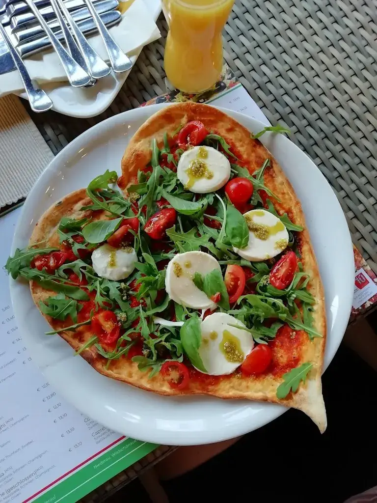 Yvonne Hofman_Pizzeria Ferrari_Niederau_review