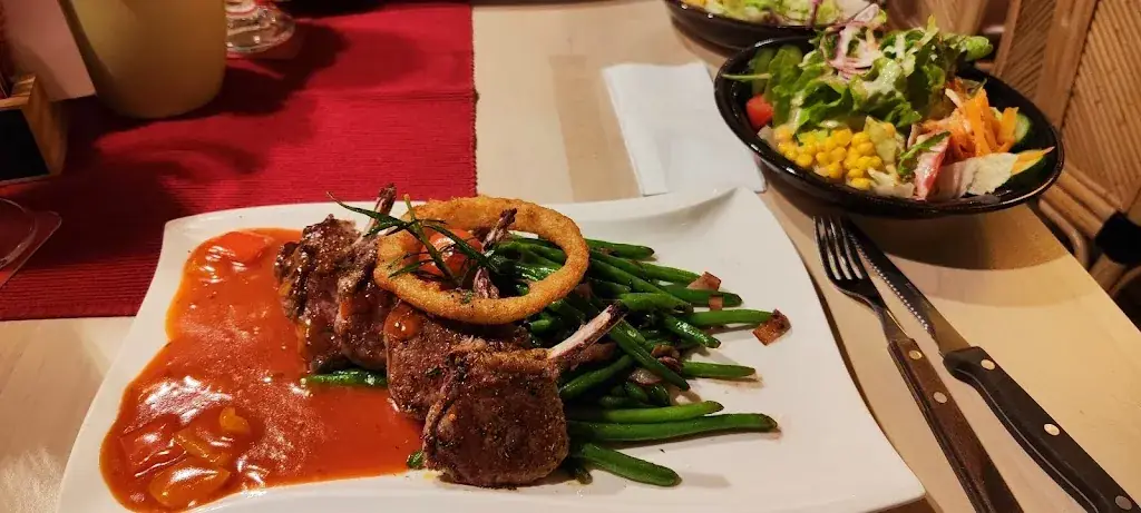 Manfred Pfeiffer_Trattoria la Piscina_Niederndorf_avis