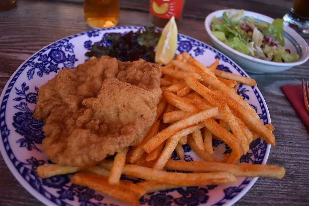 Kalinka Verstricht_Gasthaus Behamried_Niederndorf_avis