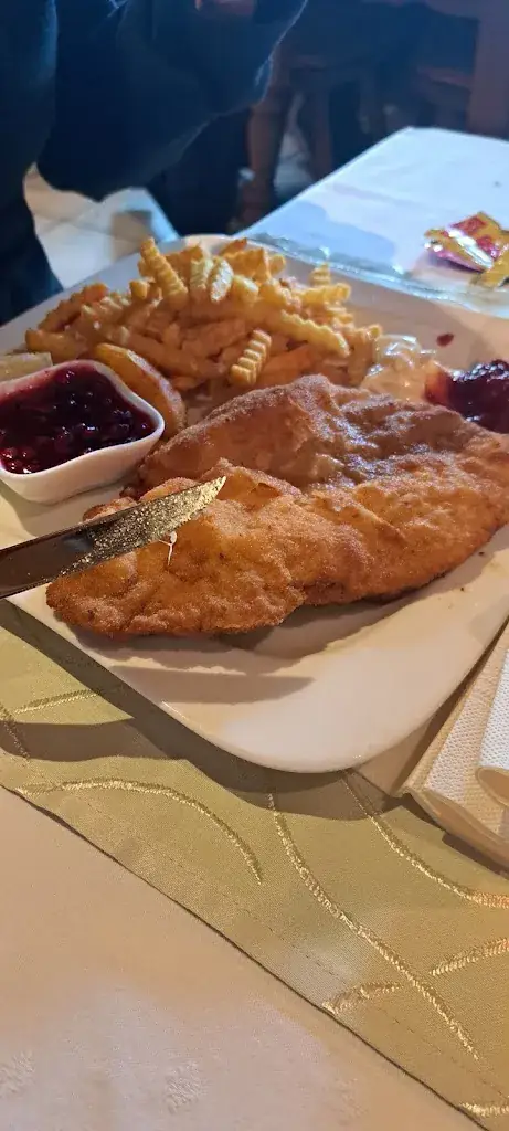 Genesis Pena_Metzgerwirt Niederndorf_Niederndorf_avis