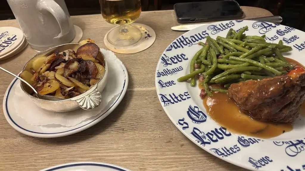 Berkan Dirim_Altes Gasthaus Leve_Münster_avis