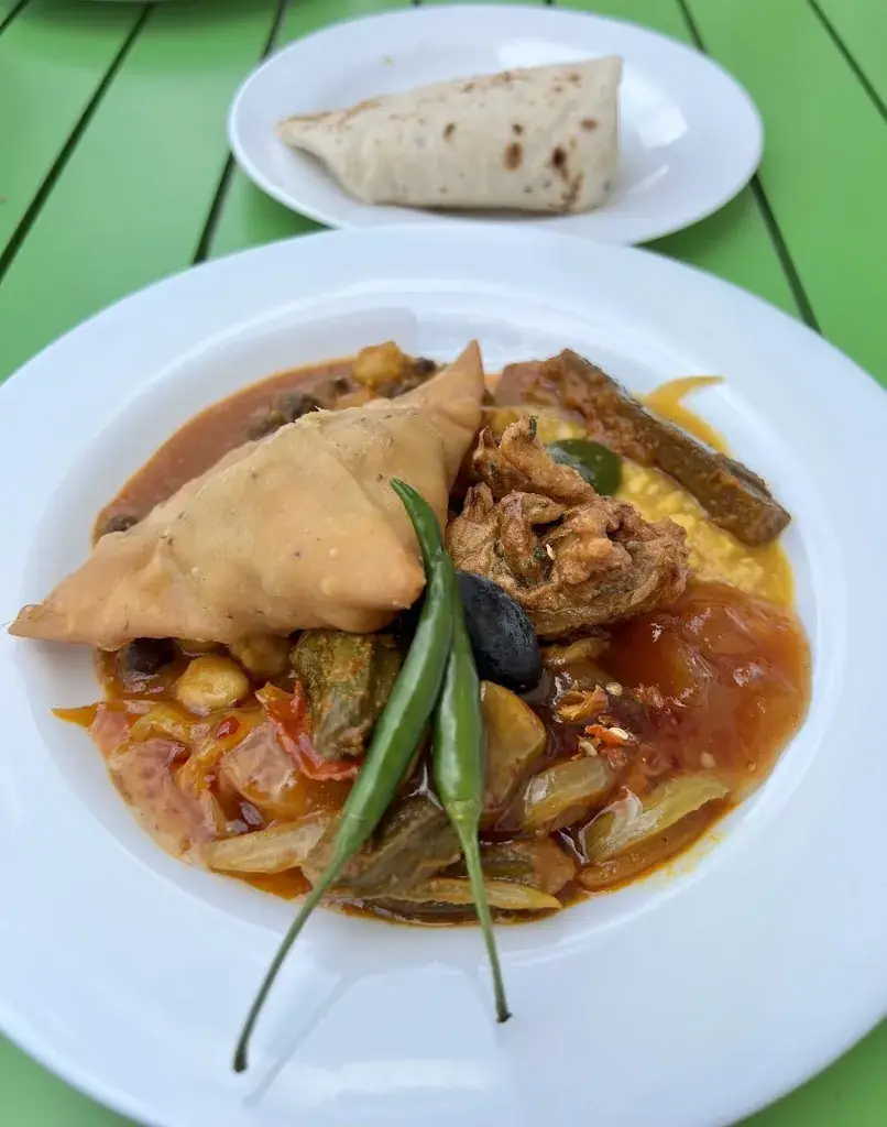 Julia Punkenhofer_Curry 'n'Spice_Bocksdorf_review