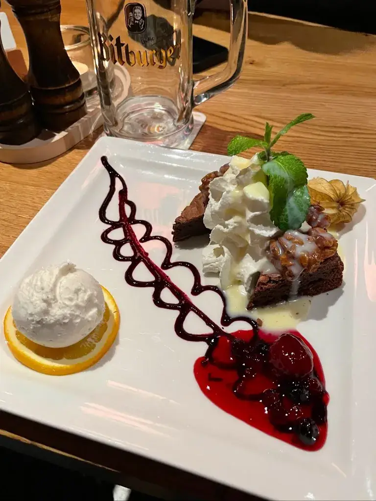 Filippo Medici_HOCHSTAPLER_Münster_review