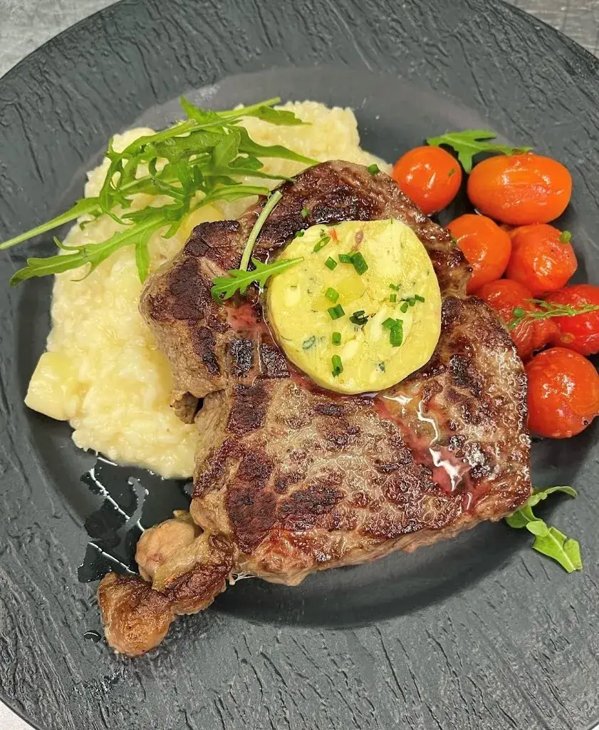 Riki´s Restaurant_Oberau_slider_image_2