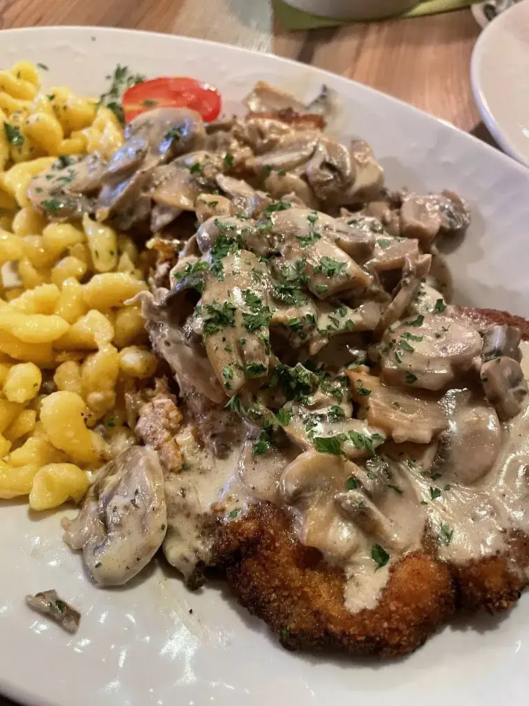 Karolina Nastalek-Hampel_Hexenstüber'l_Oberau_review