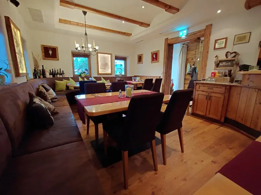 Gasthaus Kramerwirt ristorante a Oberndorf in Tirol