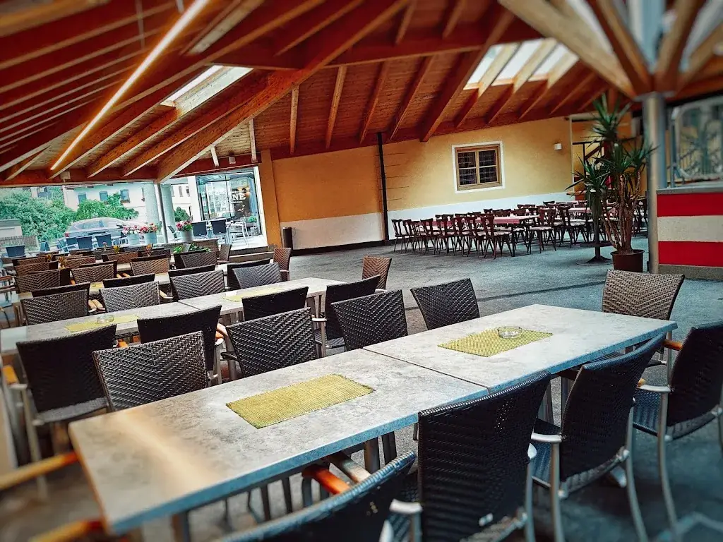 M1 Restaurant, Bar, Lounge restaurant à Oberperfuss