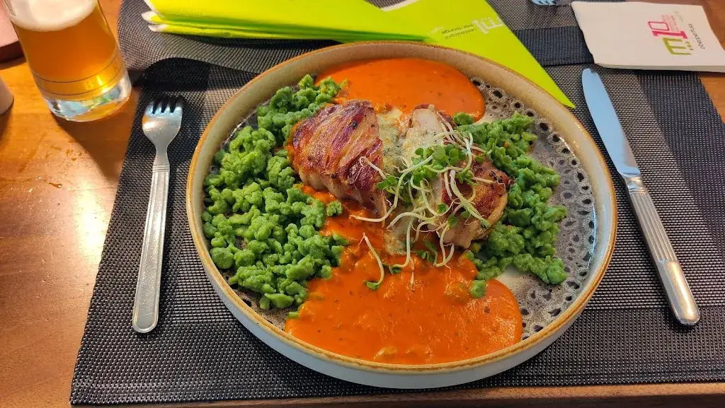 M1 Restaurant, Bar, Lounge_Oberperfuss_slider_image_3