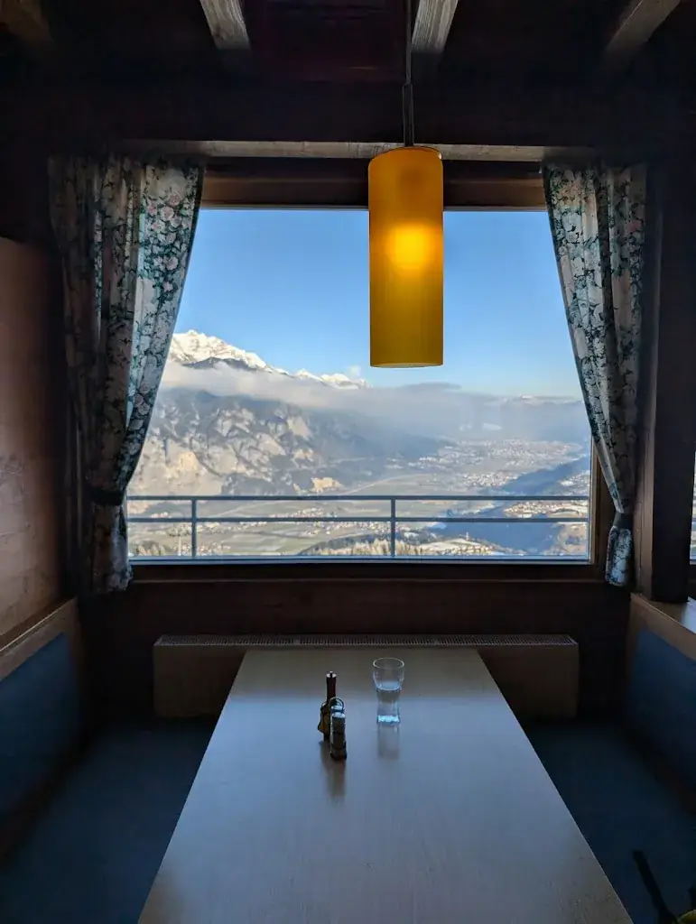 Hanzala_Panoramarestaurant Stiglreith OG_Oberperfuss_review