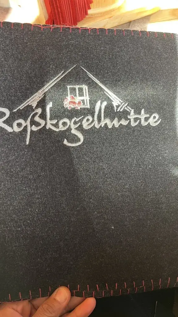 Debbie Sterzinger_Rosskogelhütte_Oberperfuss_recensione