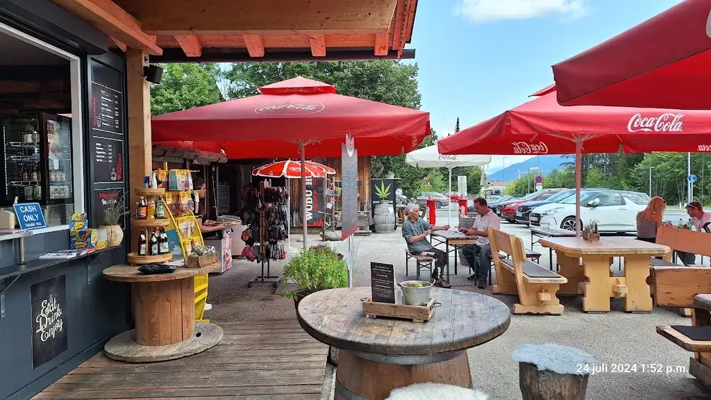 Wurscht & Durscht restaurant à Obsteig