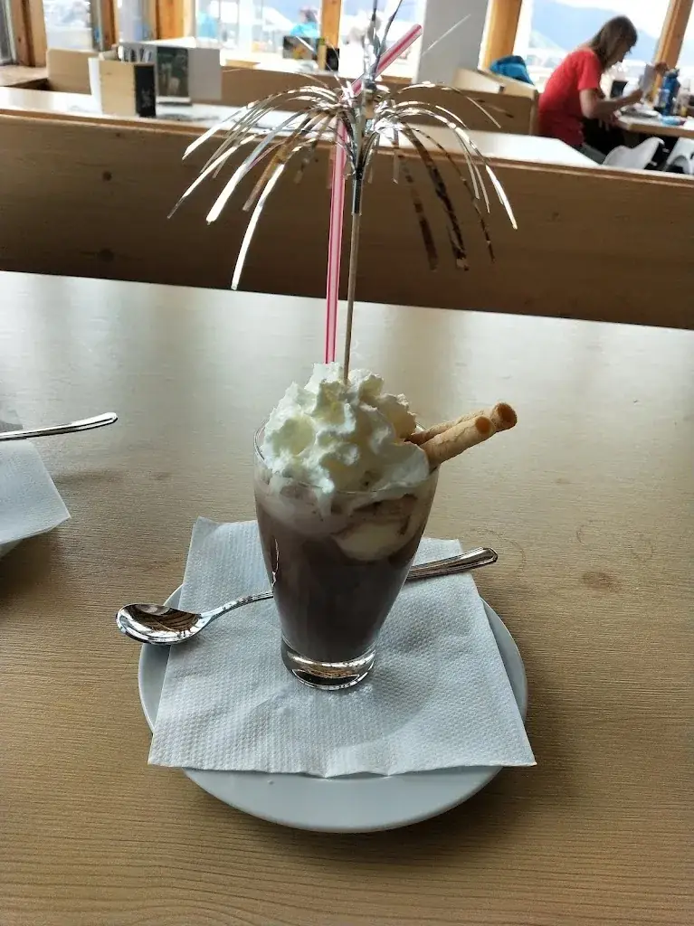 Siebe Lammerse_Panoramarestaurant Conny Alm_Obertilliach_avis