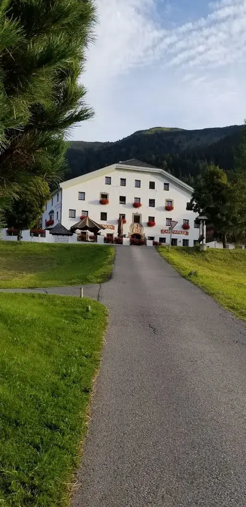 Jerry Kokesh_Hotel Weiler_Obertilliach_review