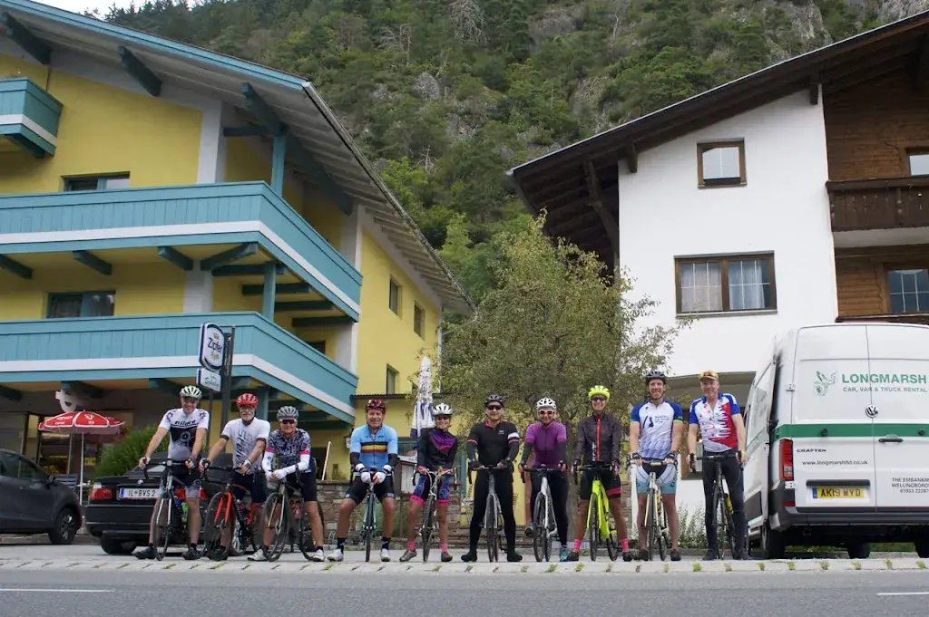 Stuart Tippleston_Gasthof - Pension Schaber_Pettnau_avis