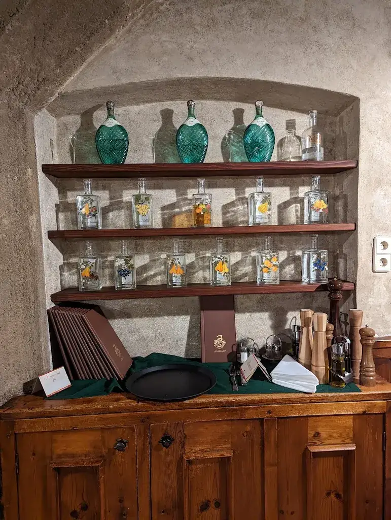 Enrico Knoll_Mellauner Hof_Pettnau_avis