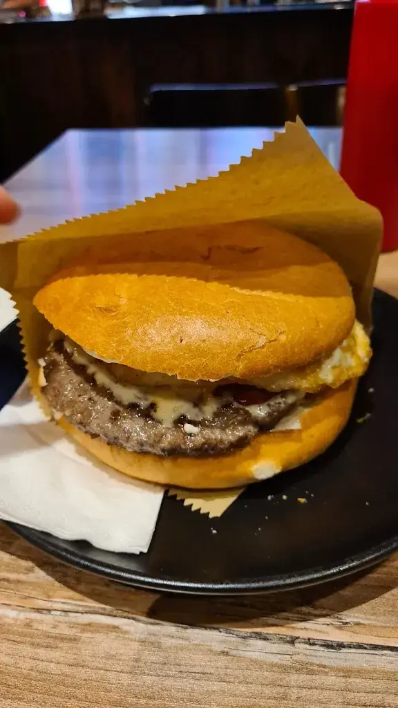 Lorin Sfeci_Günther's Grill_Ötztal-Bahnhof_avis