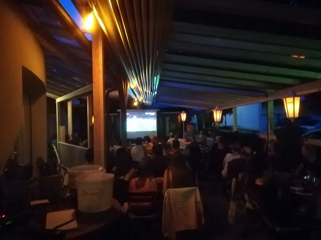 Madre's Restaurant & Bar_Ötztal-Bahnhof_slider_image_3