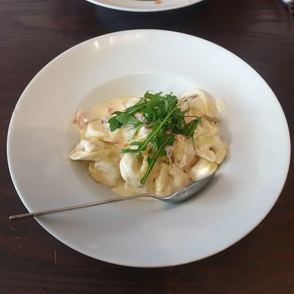 통그리_Pizzeria Andiamo_Ötztal-Bahnhof_avis