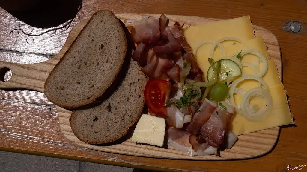 Menu_Nessleralm 1610m_Pettneu_image_6