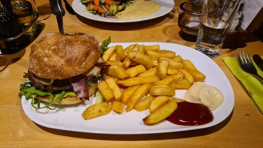 Menu_Restaurant Maximilian_Pettneu_image_5