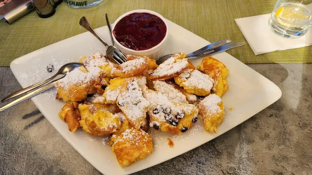 Brycen Wendt_Restaurant Maximilian_Pettneu_review