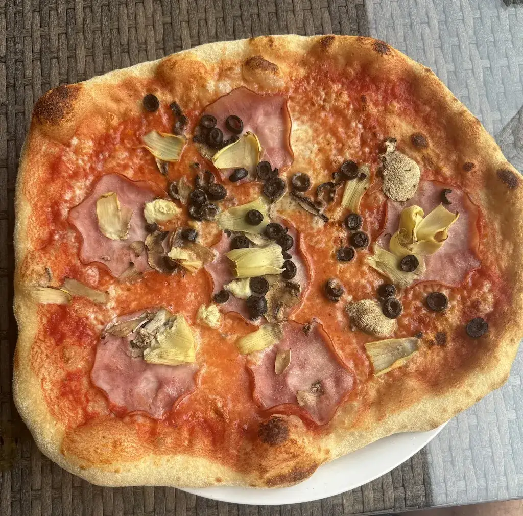 Pizzeria il Gatto_Pettneu_slider_image_3