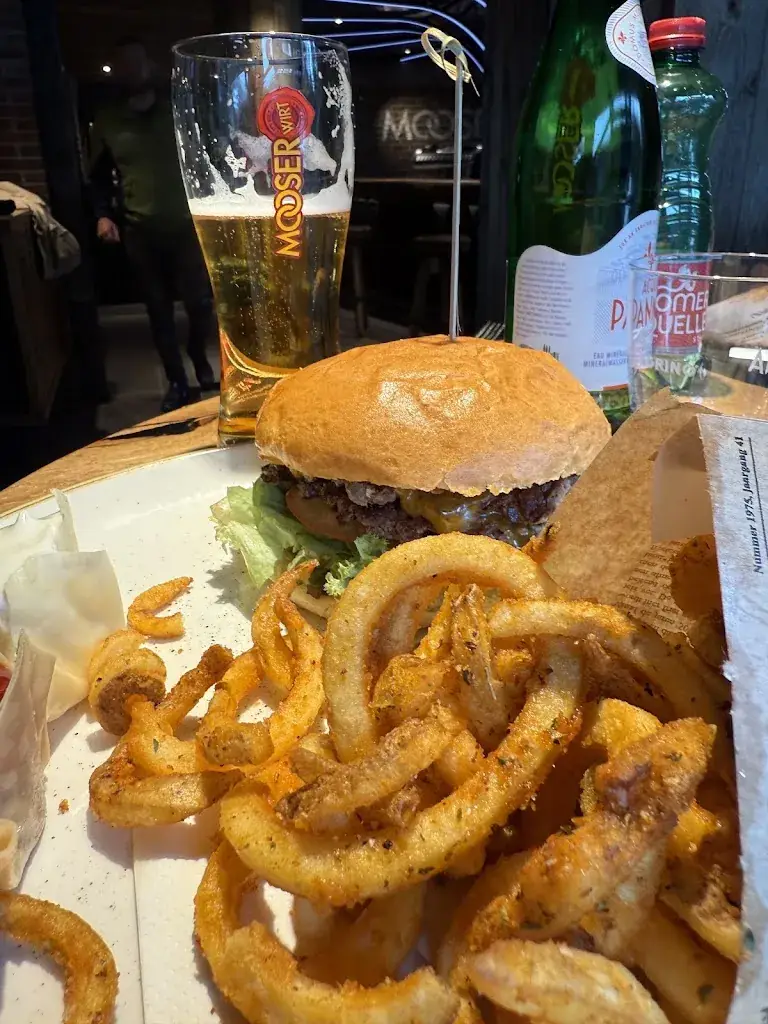 Sean Beggs_MooserWirt_Pettneu_review