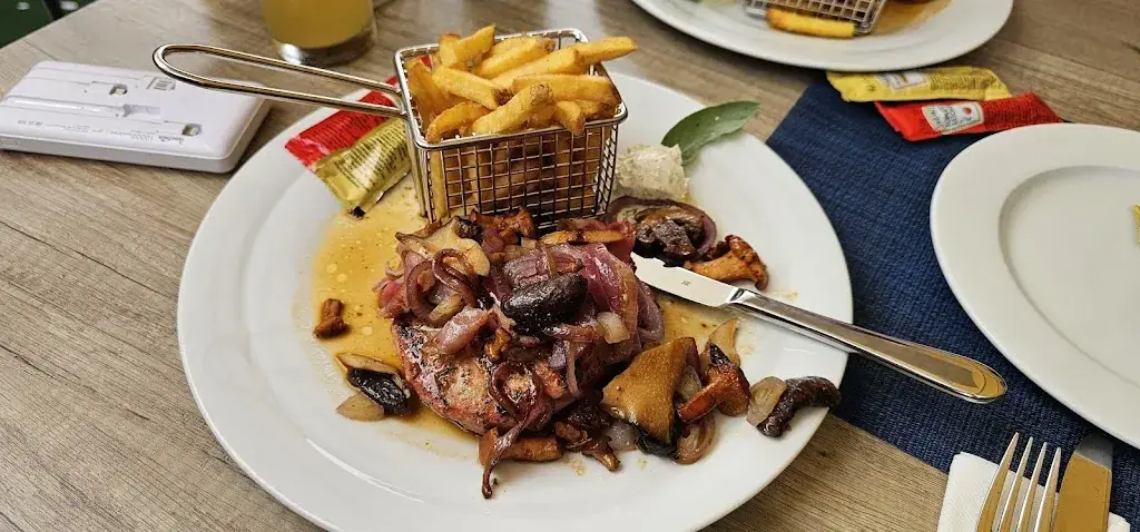 Restaurant on Piburger lake_Oetz_slider_image_3